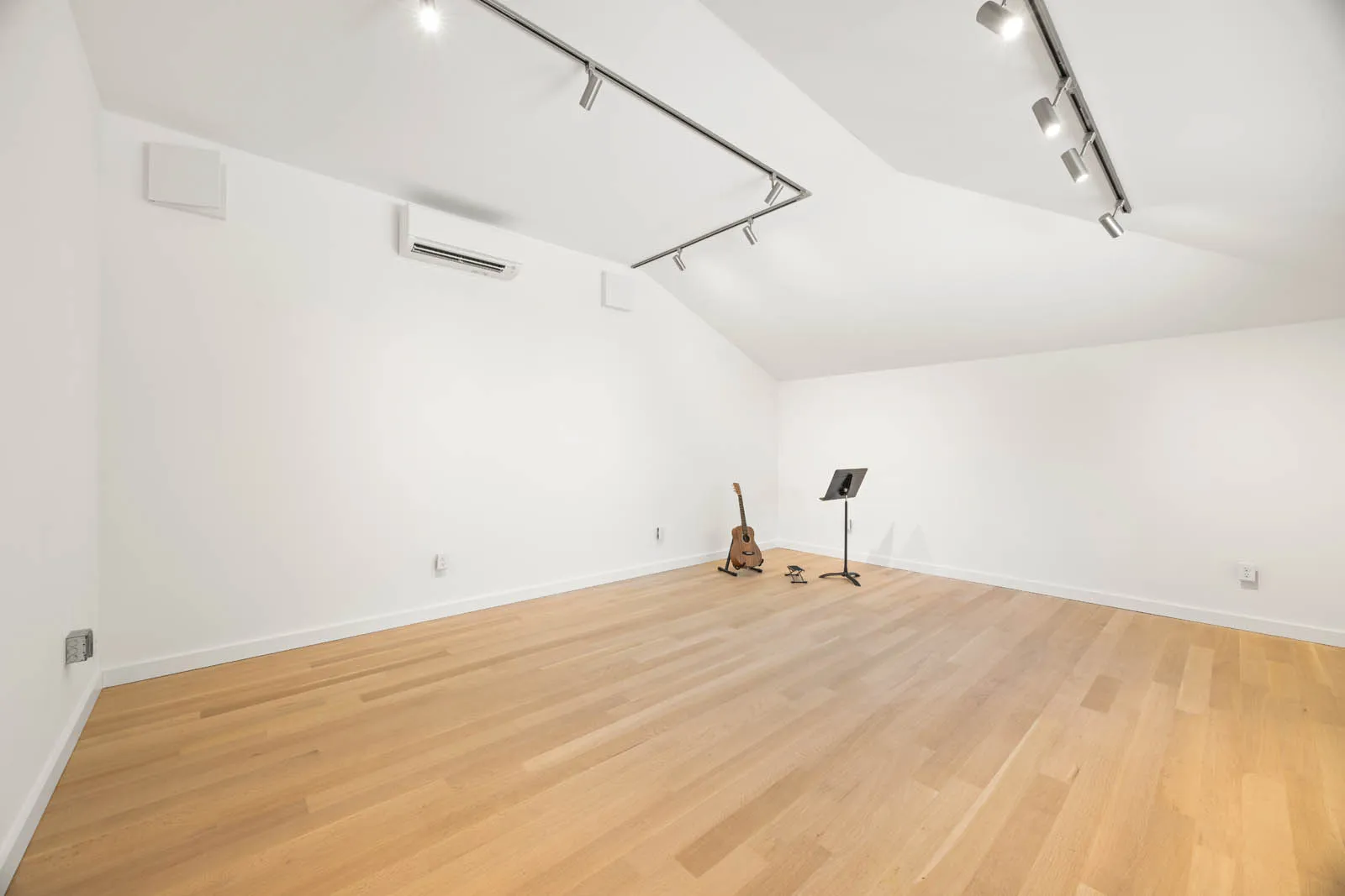 012-2930 NW Quimby St 97210-12e